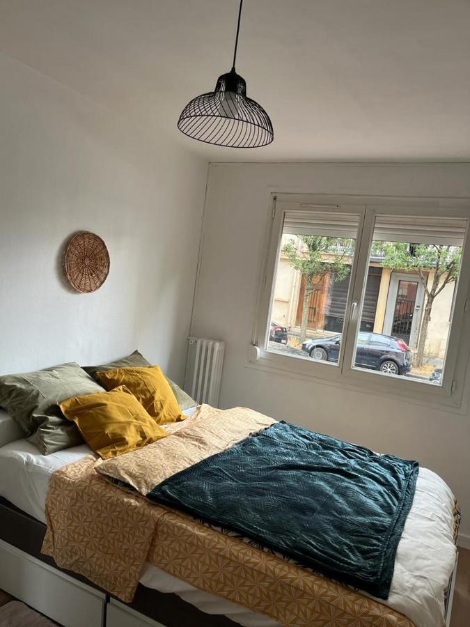 Appartement Quai De Seine // Proche Docks // Proche Des Transports // Calme Et Agreable